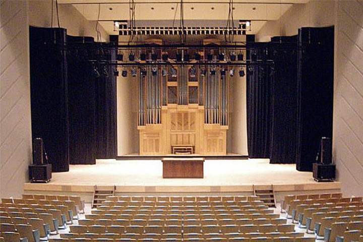 加美町中新田文化会館 バッハホール様にd&b audiotechnik Ci-Seriesが導入されました