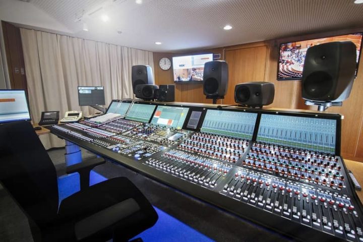 ドイツ「WDR Philharmonie」LAWO mc²96およびsapphireを用いてIPに移行