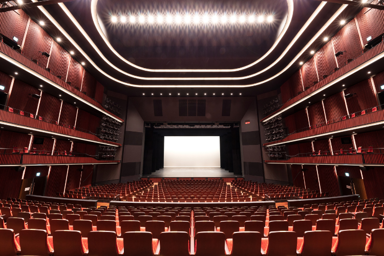 岡山芸術創造劇場 ハレノワ様 小劇場にd&b audiotechnik「T-Series」、大劇場と中劇場にRIEDEL「Bolero」を導入